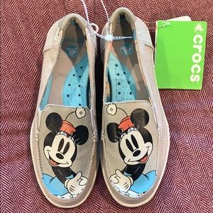 NWT Disney CROCS Walu Minnie Mouse Slip-Ons